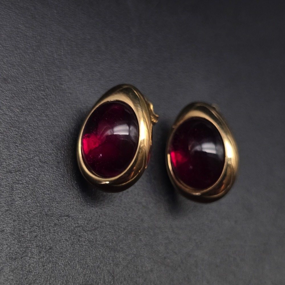 Red Rhinestone Oval Earrings Pierced Stud Vintage Costume Jewelry Avon Gold